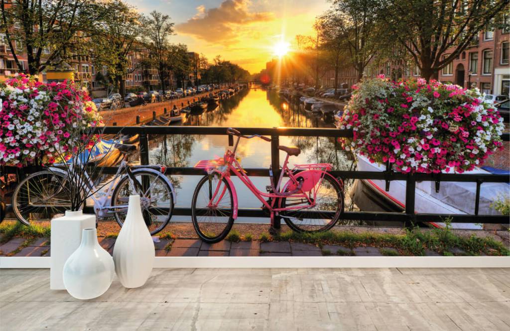 Ciudades - Papel pintado con Ciclismo en un puente con flores - Habitación 8