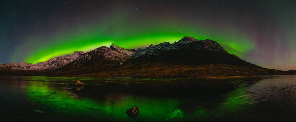 Panorama de la aurora boreal