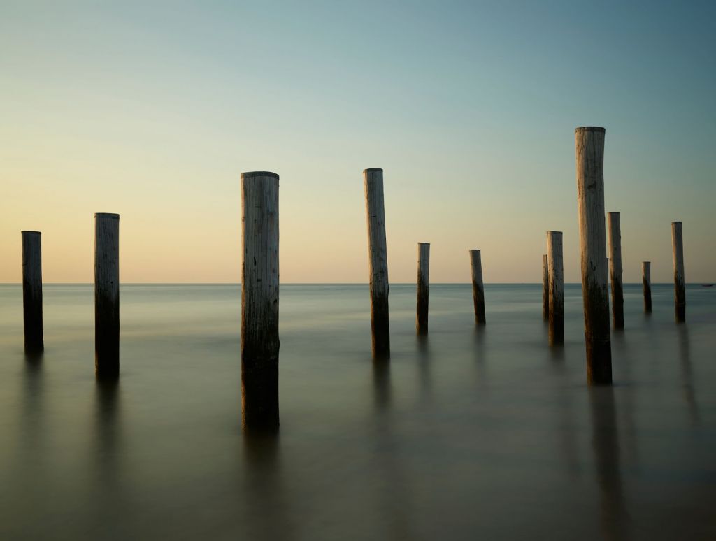 Postes de madera para la playa