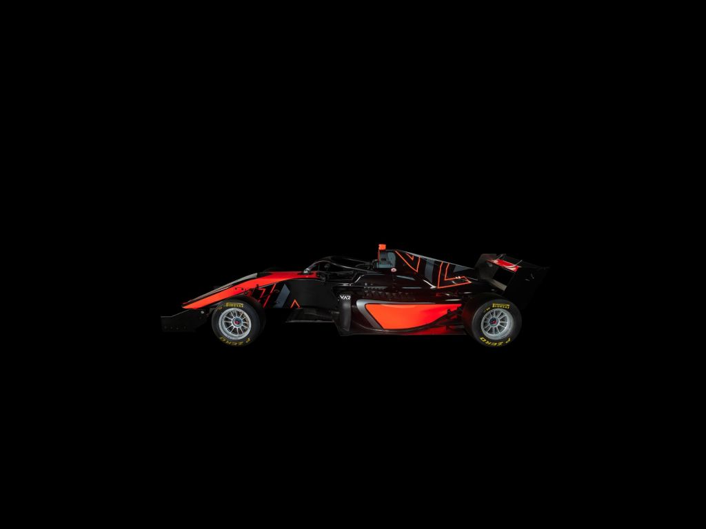 Fórmula 3 - Vista lateral - oscura