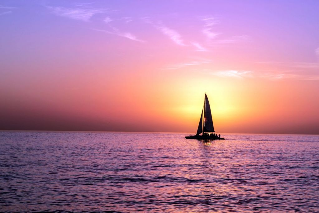 Silueta de velero