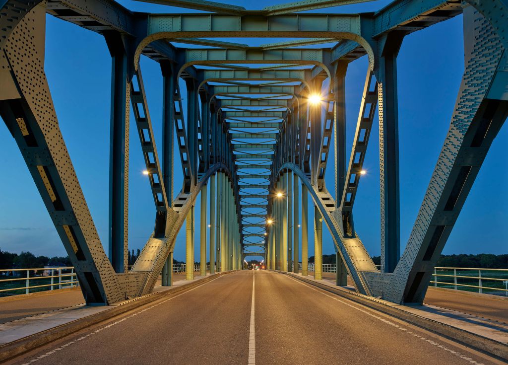 Puente de arco de acero