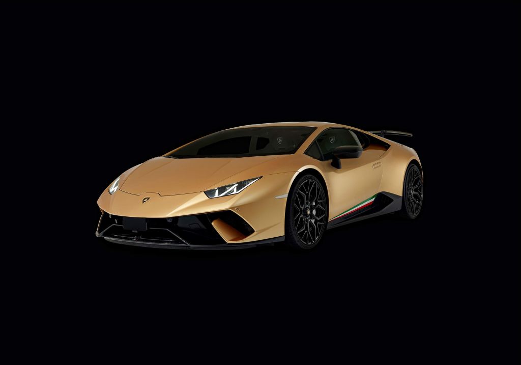 Lamborghini Huracán - frontal derecho, negro