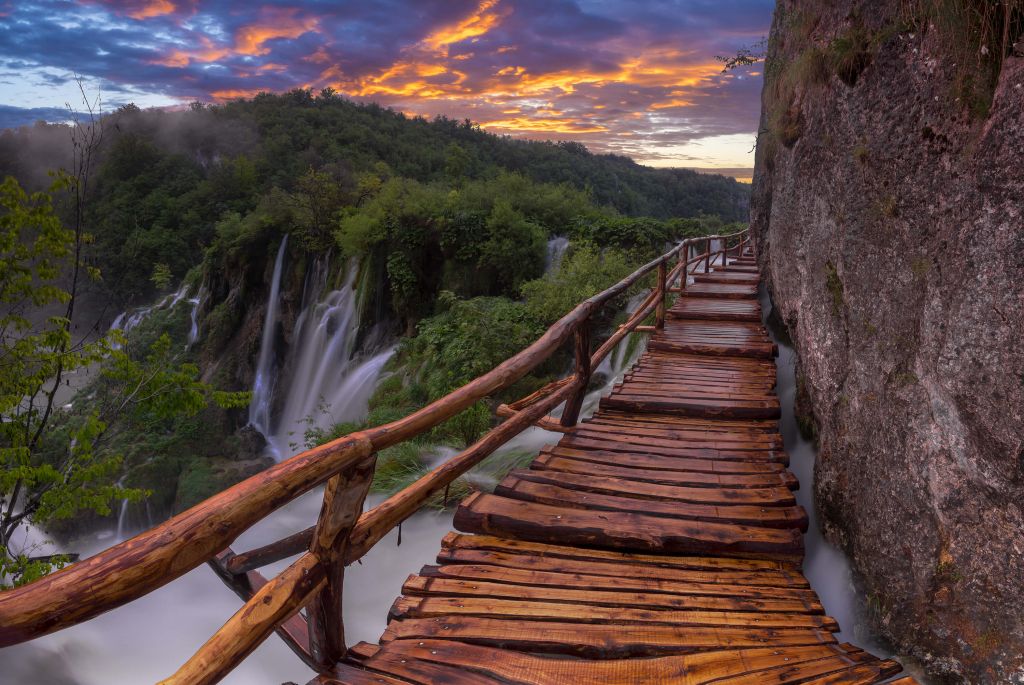 Puente con puesta de sol