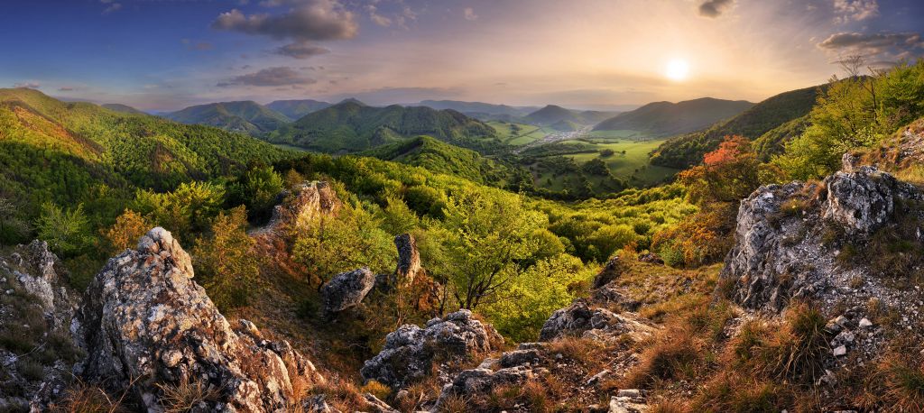 Paisaje de montaña en primavera