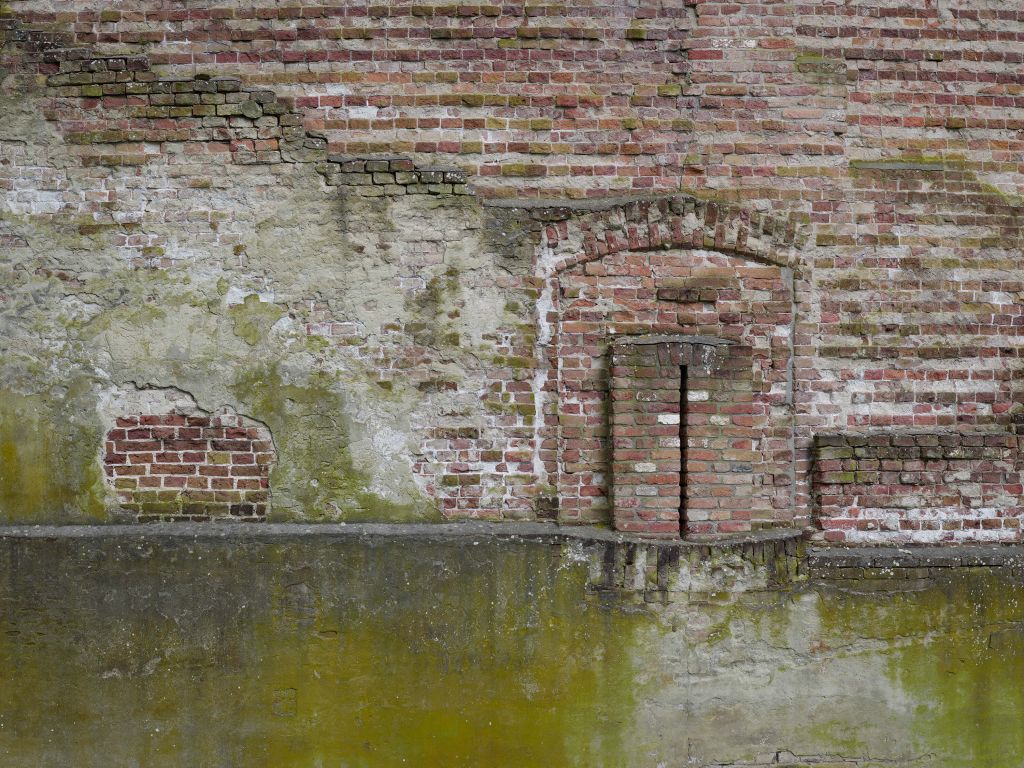 Antiguo muro restaurado