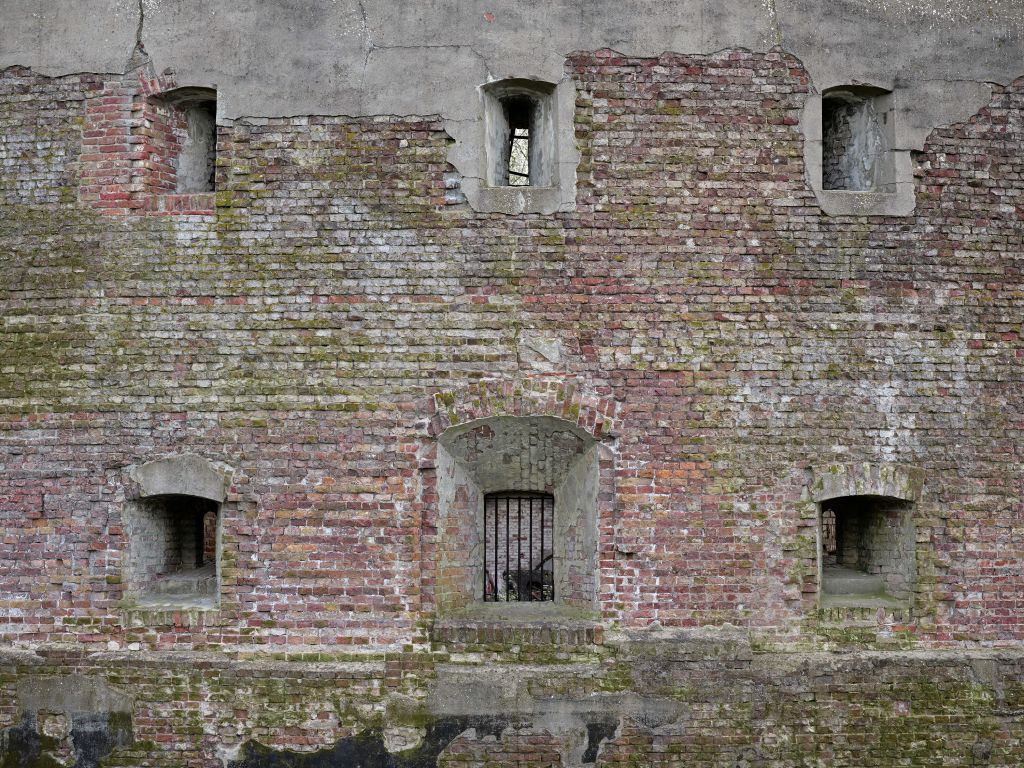 Muro de ladrillo restaurado