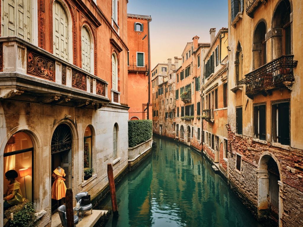 Calle en Venecia