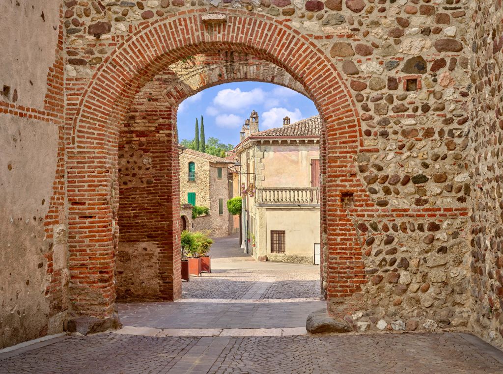 Pasaje con doble arco