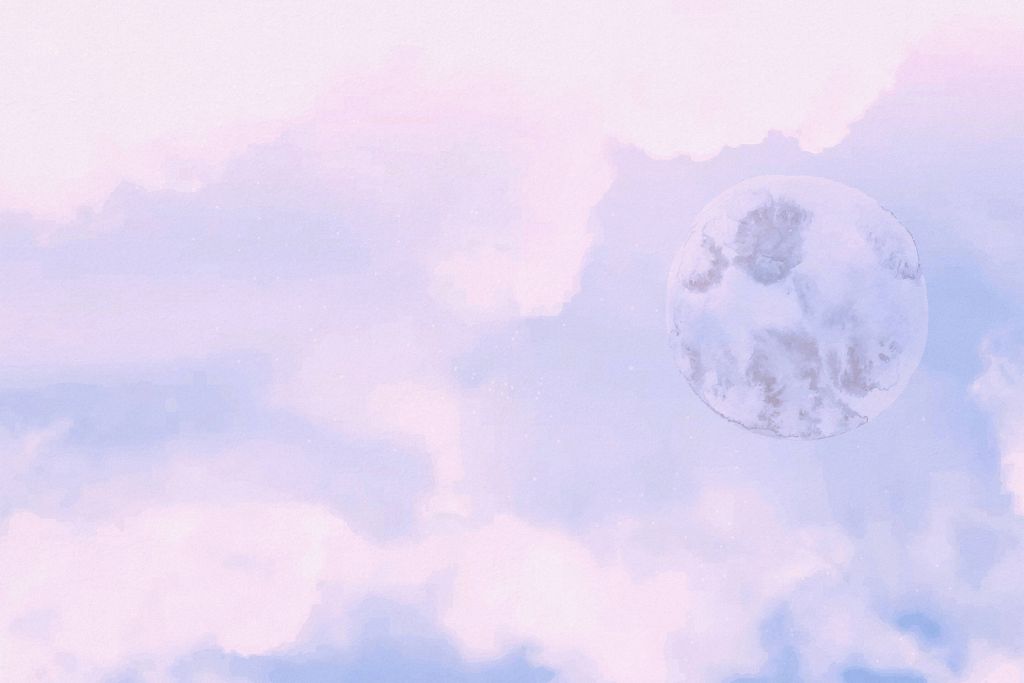 Luna y nubes en rosa