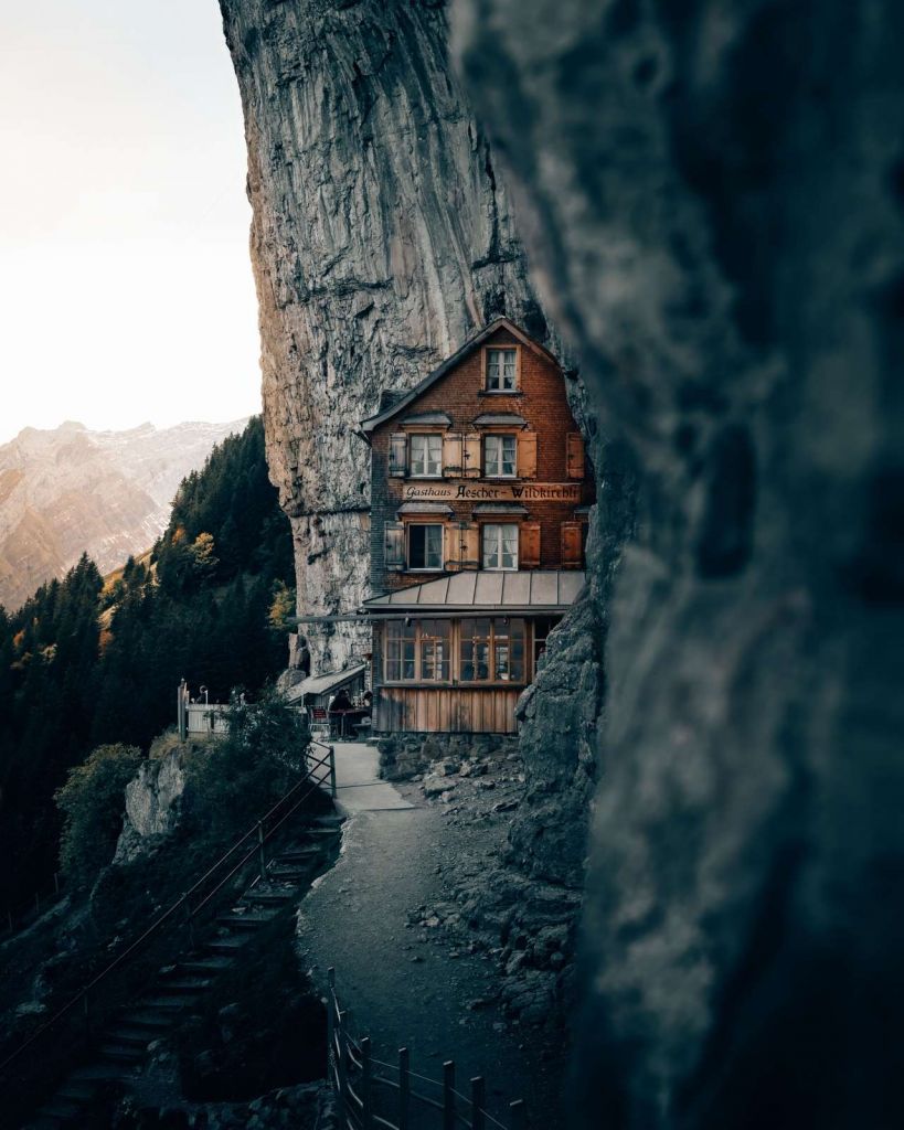 Refugio de montaña en los Alpes