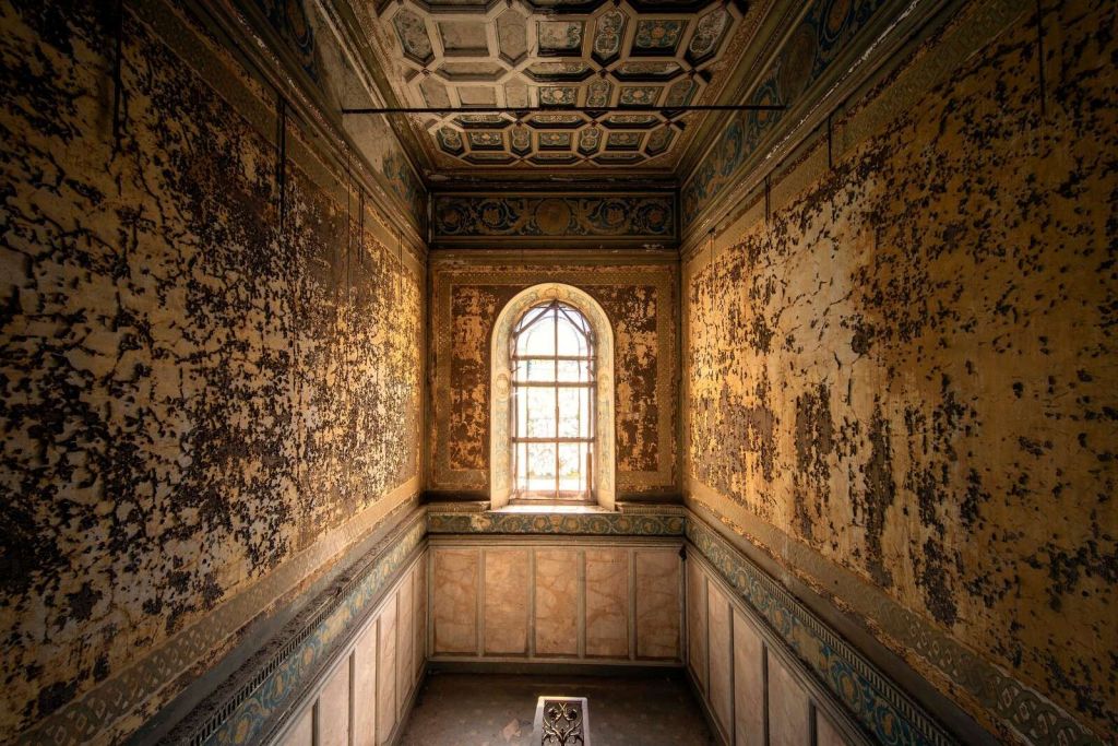 Paredes de palacio vergadas