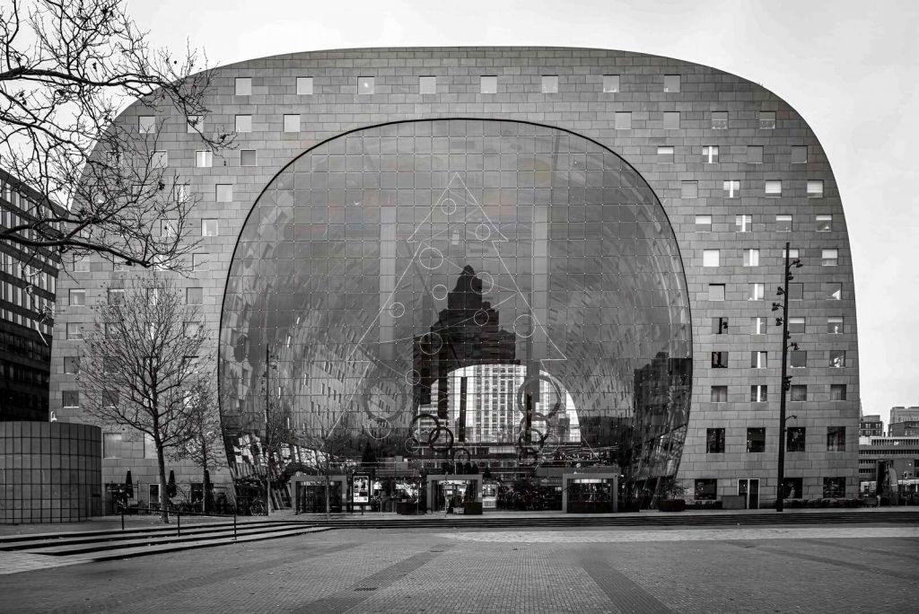 Markthal Reflexiones en Monocromo