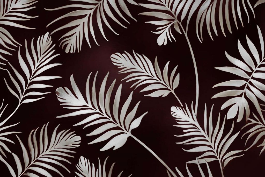 Hojas doradas sobre un azul profundo oscuro