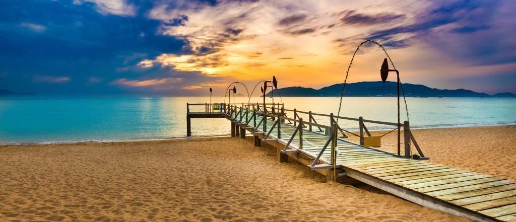 Amanecer sobre el mar