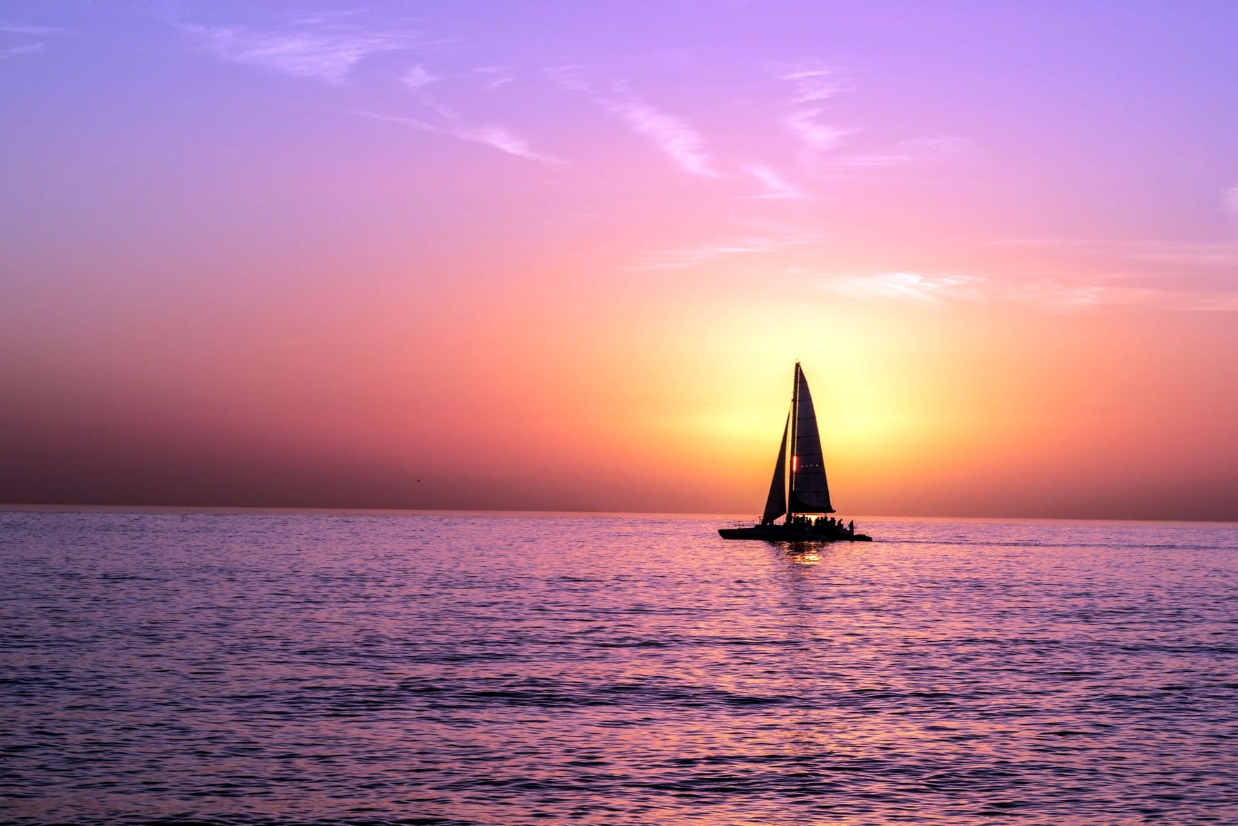 Silueta de velero