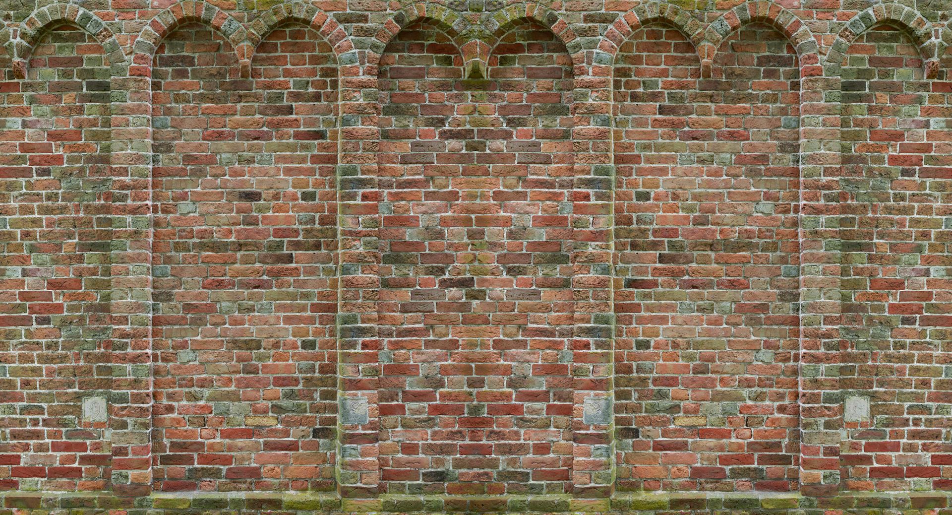 Muro antiguo con arcos