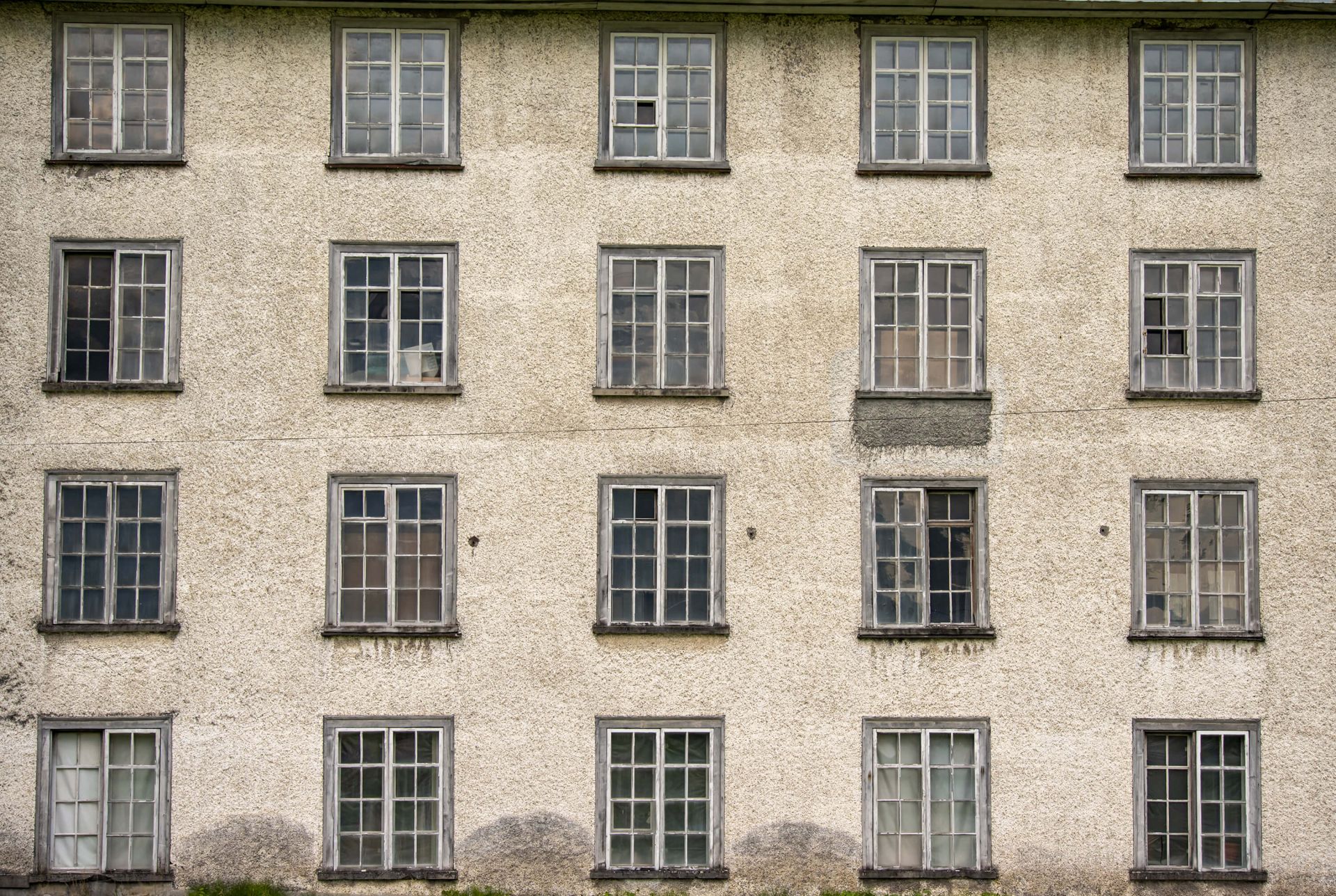 Fachada de una antigua fábrica