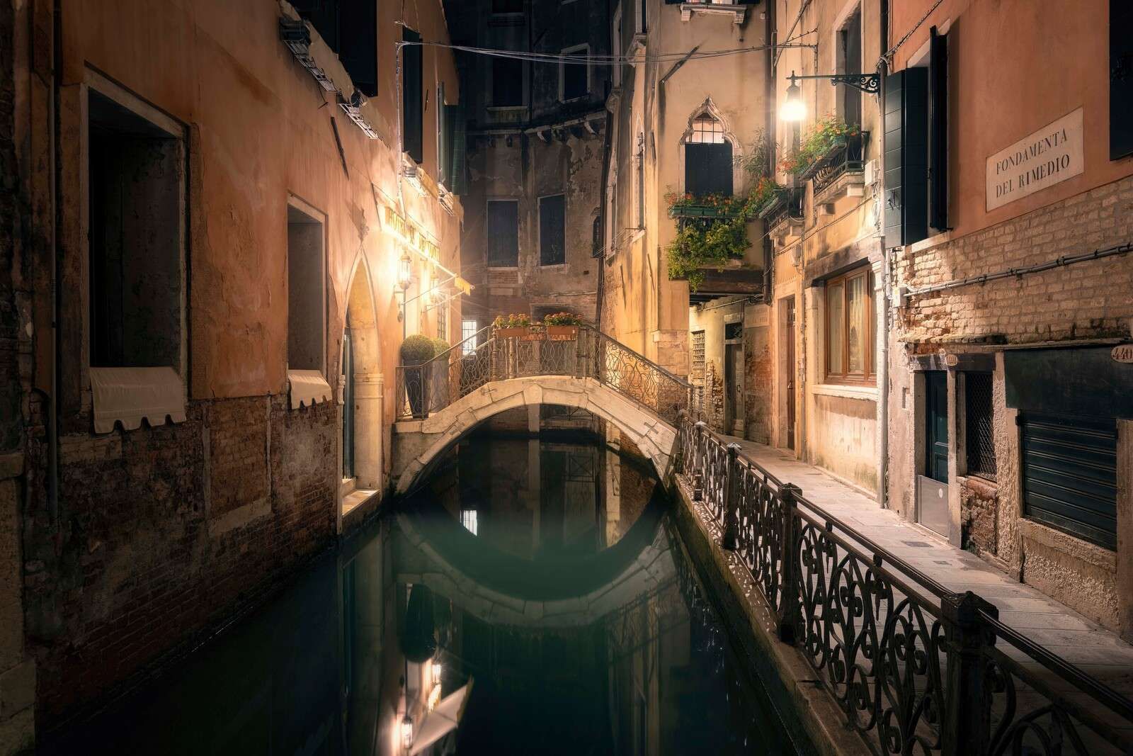 Puente Iluminado de Venecia
