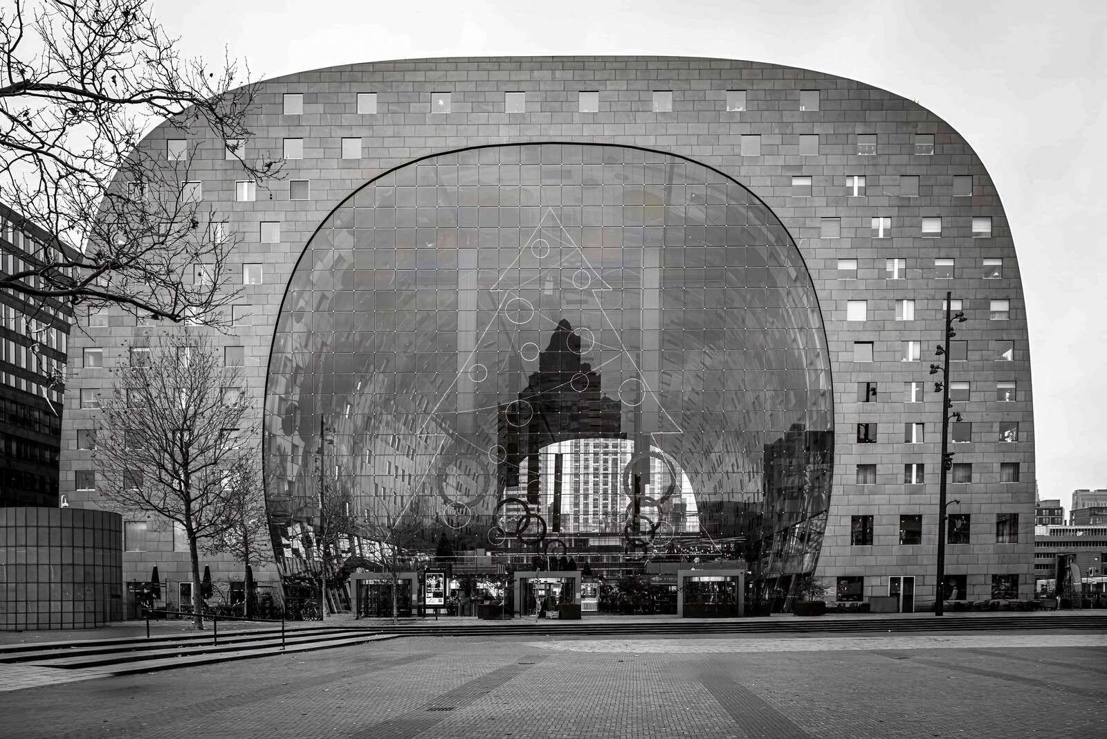 Markthal Reflexiones en Monocromo