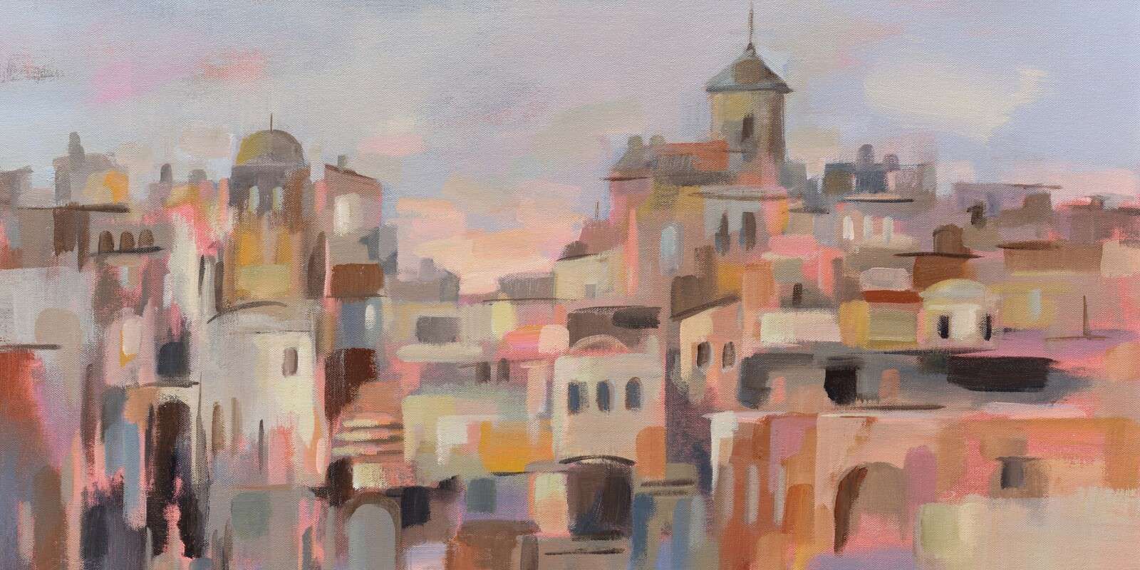 Luz de la tarde sobre cálidas murallas de la ciudad.